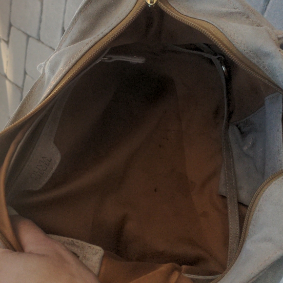 EXCLUSIVE Olivia Riegel Gold medium size handbag with satin interior - Picture 6 of 8